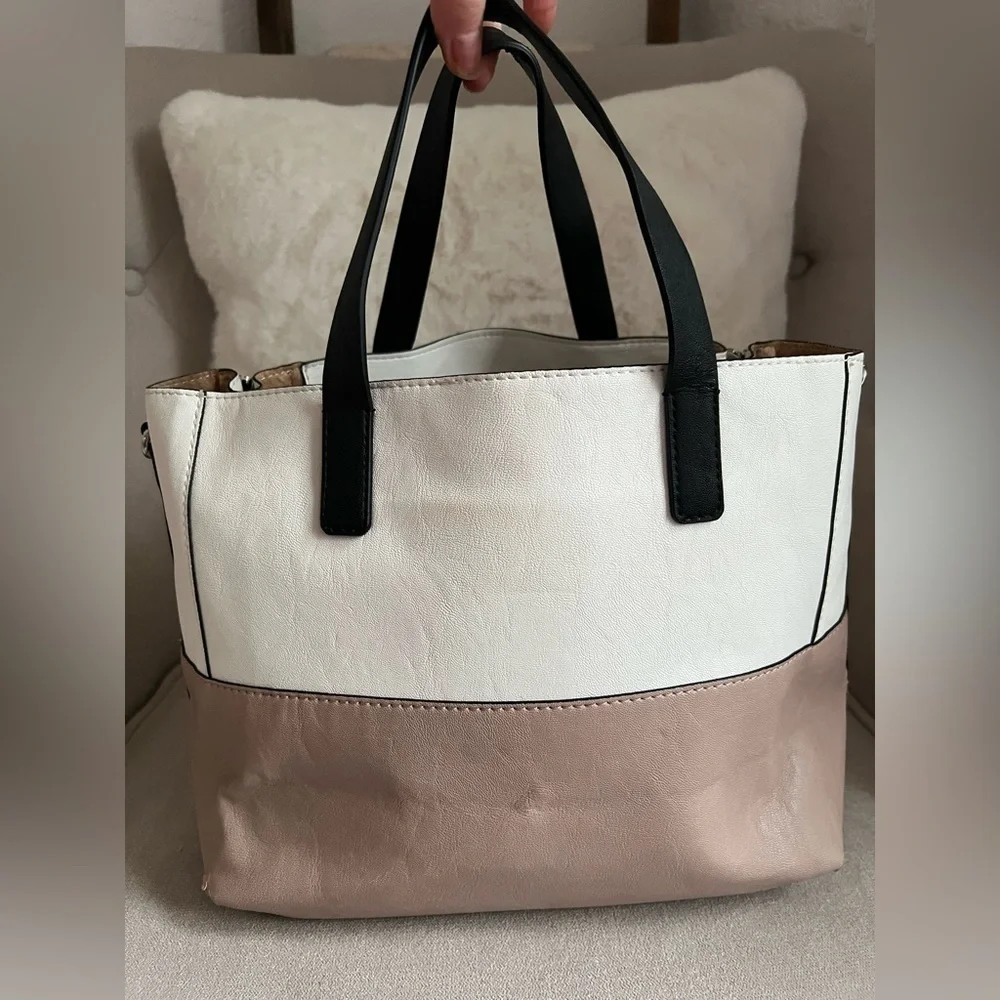 GUESS DOHENY COLOR-BLOCKED SATCHEL HANDBAG